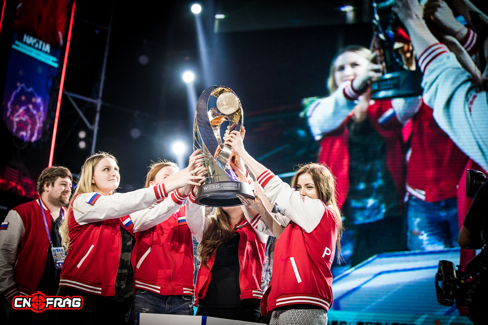 cnFrag2018年度电竞图片-TheYearinPhotos