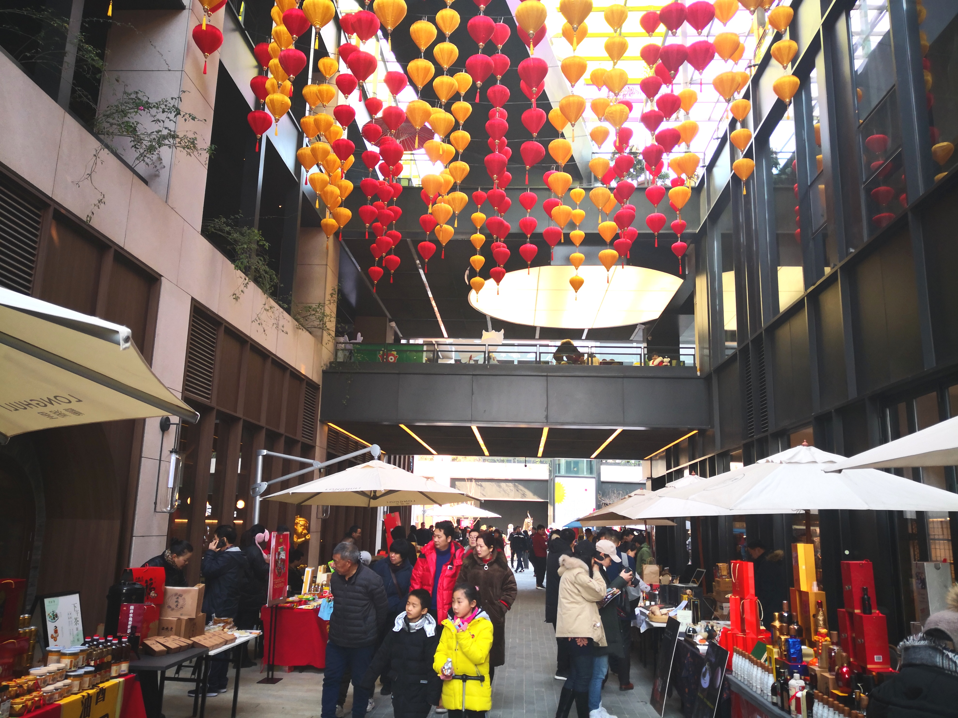 镇店之宝被顾客拿走,镇店之宝被客户秒了