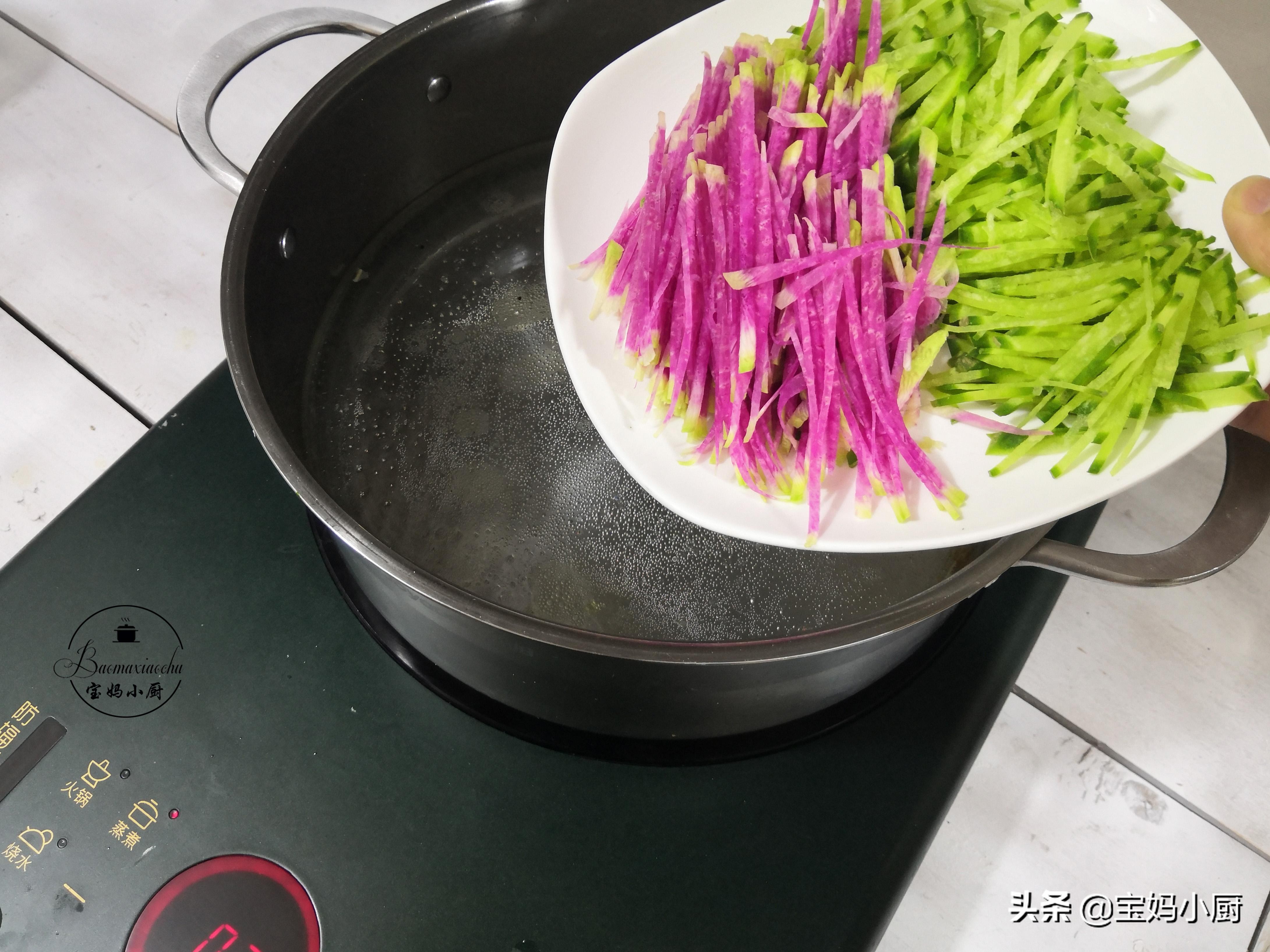 做鱼丸加蛋清和生粉还是打不上劲,鱼丸的制作方法一定要加蛋清吗