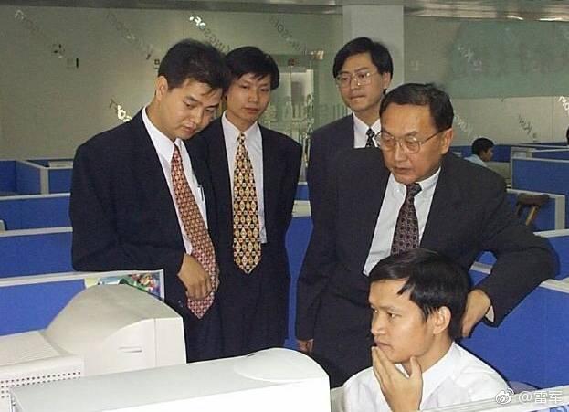 雷军当ceo的时候马化腾在干嘛,雷军最后一次1千多亿创业视频