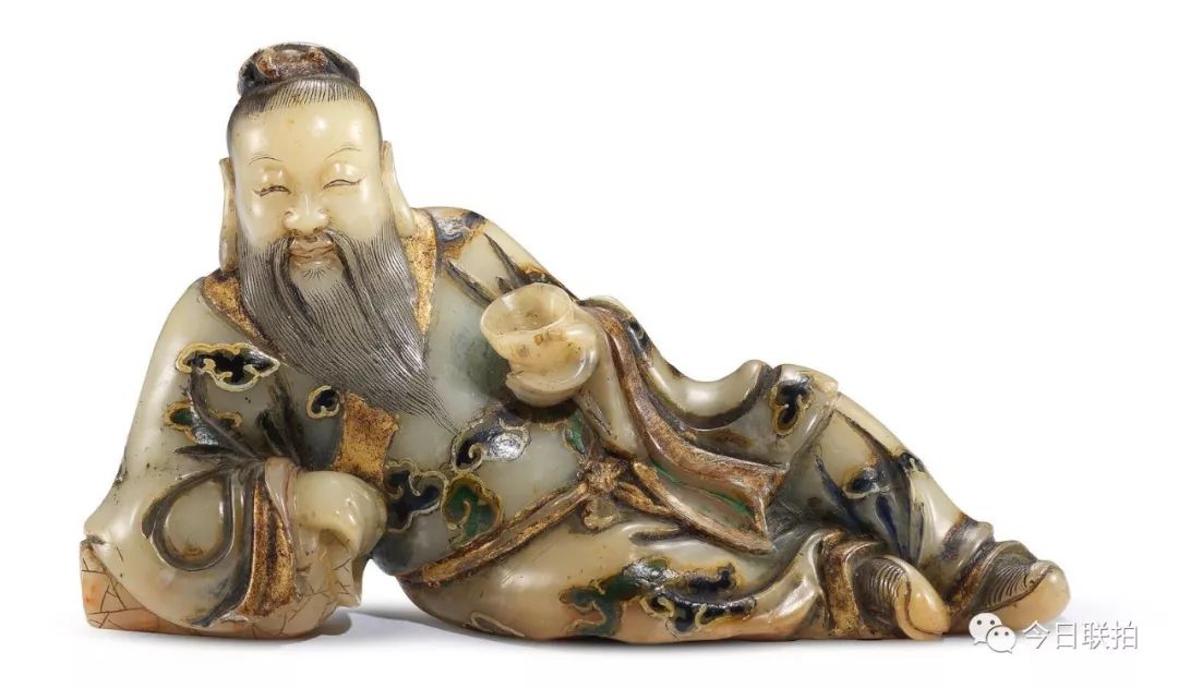 一只白玉小熊卖了670万，人家靠的是颜值！