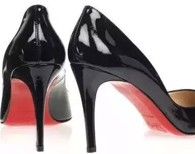 鞋底一个红心是什么牌子,红底鞋注册商标难题