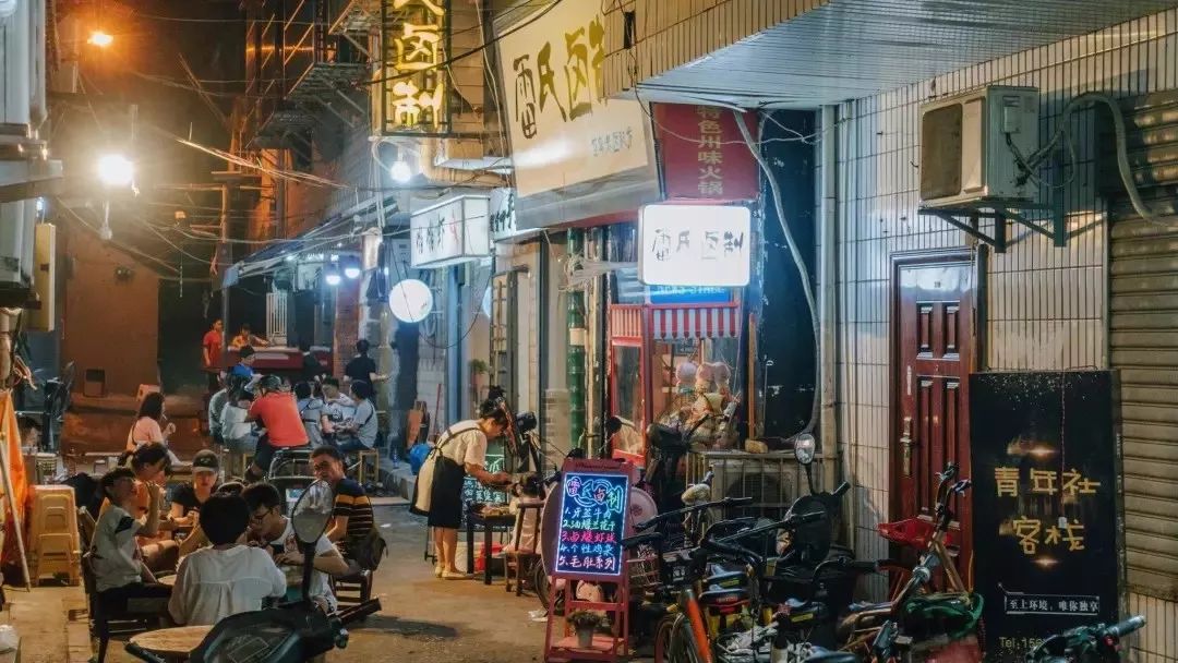 五一必打卡人气美食街推荐,7条吃货必打卡的美食街