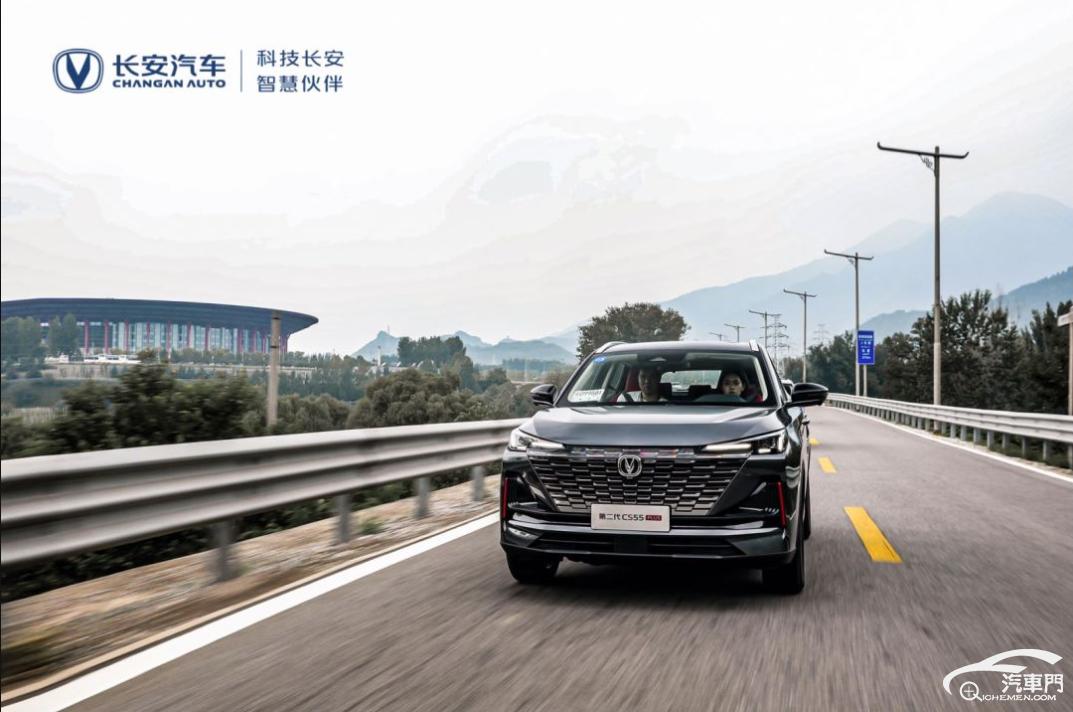 长安cs75plus与cs55plus谁值得买,长安cs55plus与长安uni-t比较