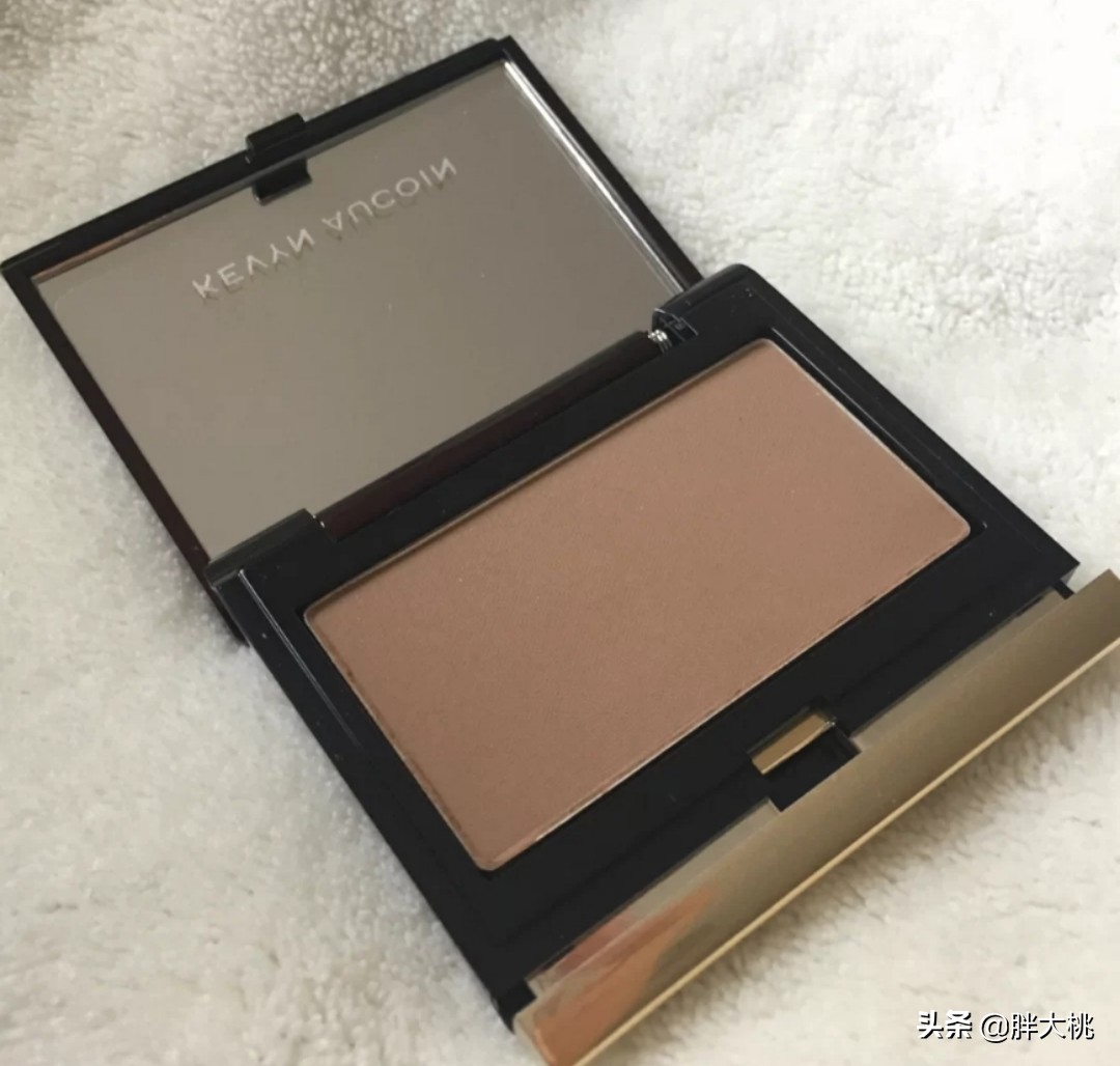 日常妆好用的修容,妆后显老显脏是怎么回事