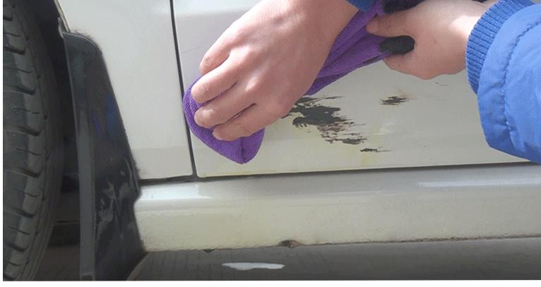 汽车塑料上的污渍怎么去除,汽车上的油烟污渍如何处理