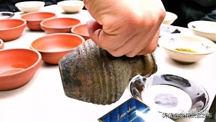 閲戠宄渤鍏洯,閲戠瑁曟渤鍥剧墖