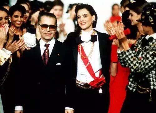 老佛爷的最后一次香奈儿大秀,香奈儿老佛爷早期设计