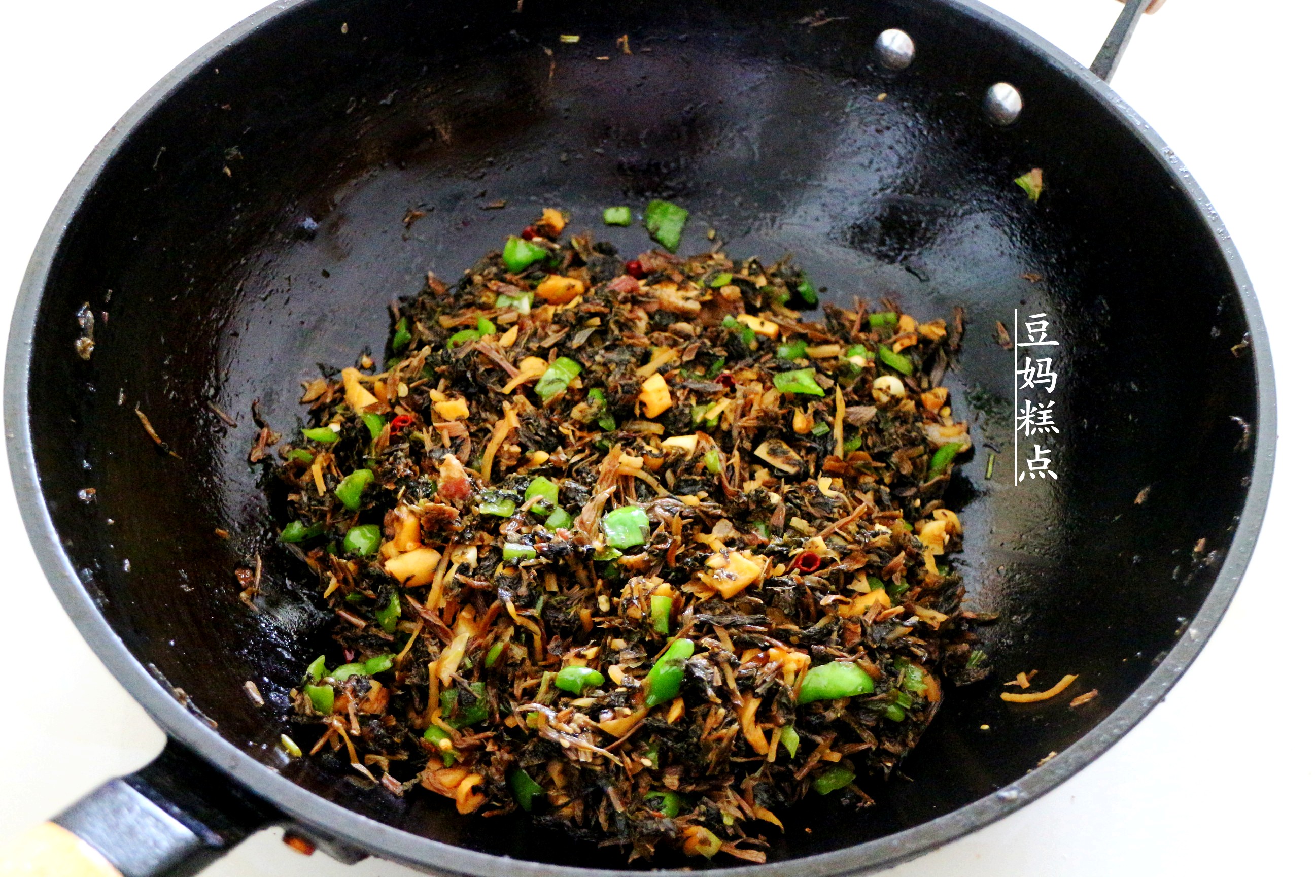 外婆菜怎么搭配做才好吃,外婆菜如何搭配炒好看又好吃