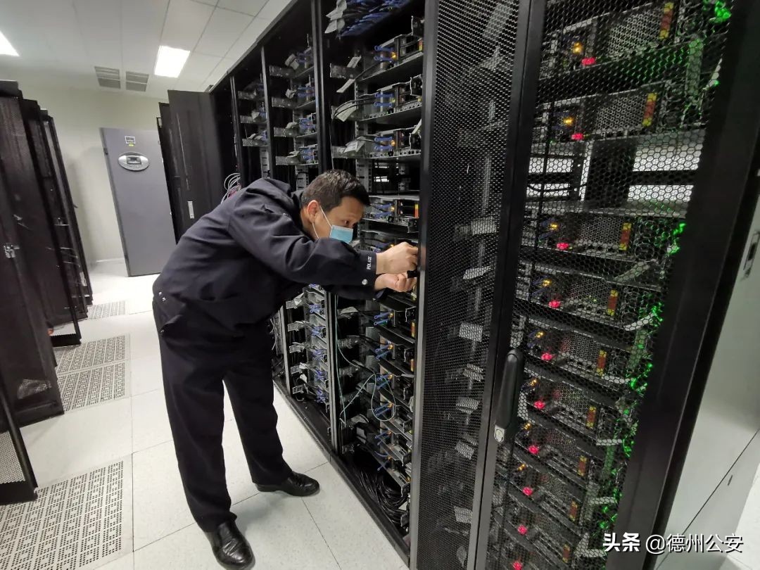 一天到晚都不回家,一天到晚不回家你们警察都忙啥呢