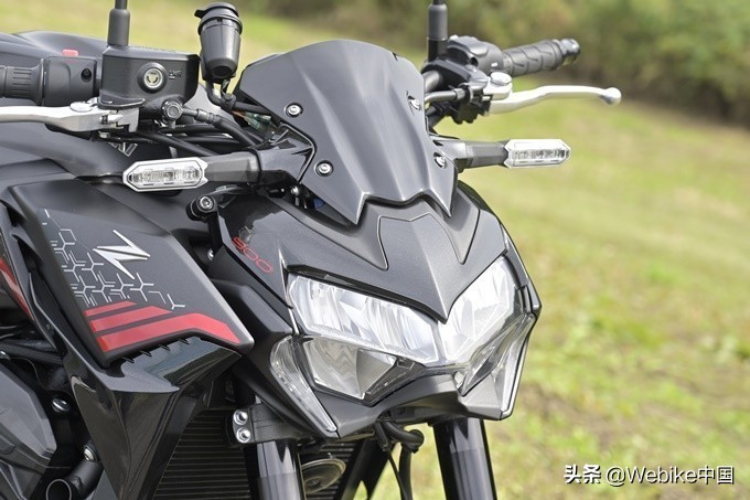 川崎z900跟川崎z1000有什么差别,川崎Z900驾驶体验