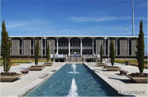 美国巴特社区学院,美国大都会社区学院