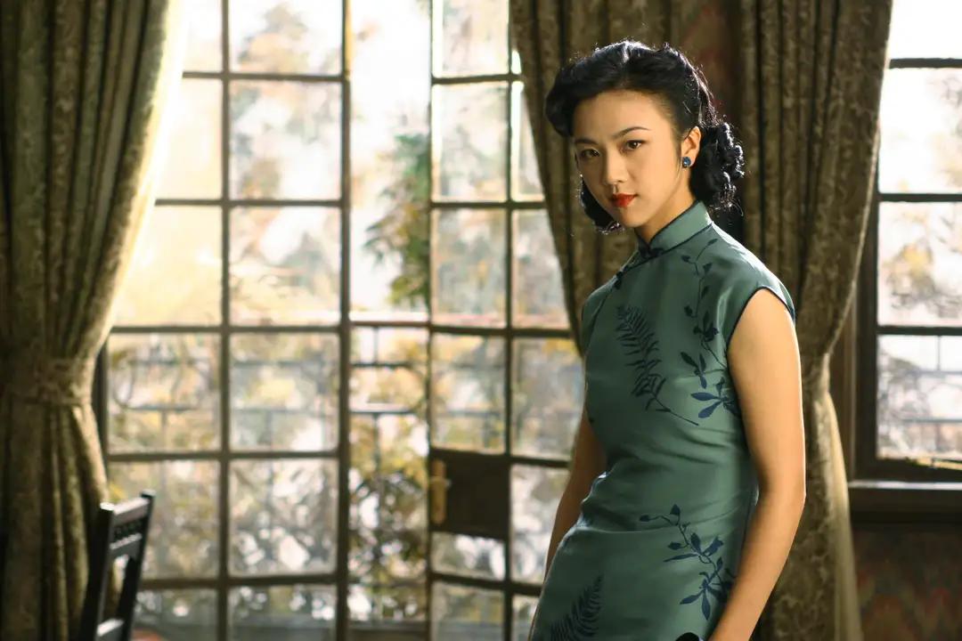 拍戏现场哭了停止拍戏,拍戏前拍摄后哭了