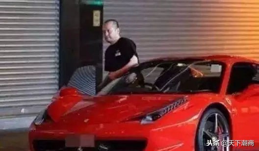 这位潮商创建自己的商业王国,娶了香港的“梦露”,羡煞旁人