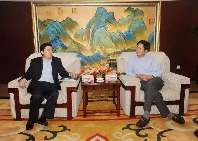 金科地产创始人的发家历史,开局5块钱变成生意大佬