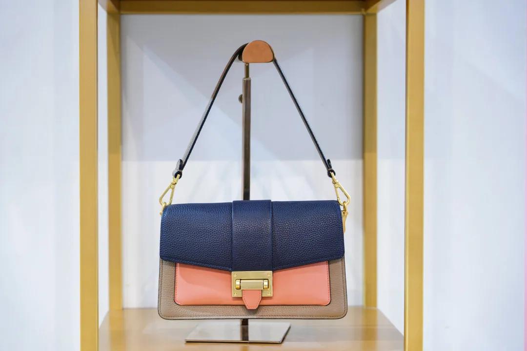 男装女装潮流感爆棚,冬季潮流男装女装穿搭