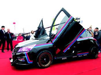 宝骏310与宝骏310w哪个性价比更高,宝骏310能跑多少万公里