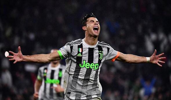 c罗新冠核检呈阴性,曼联19人新冠阳性c罗