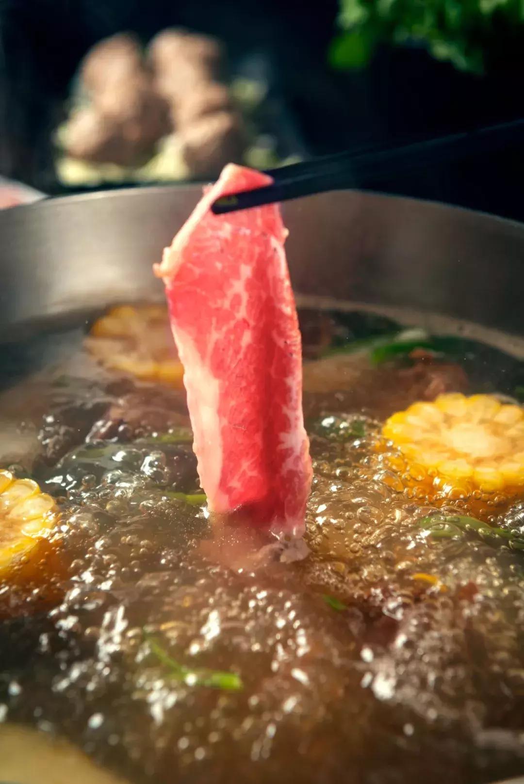 听说屯里有一家正宗潮牛，隔着屏幕也能闻到牛肉的香气