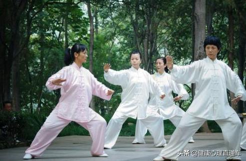 99岁女中医揭秘青春驻颜术,老中医怎样做驻颜术