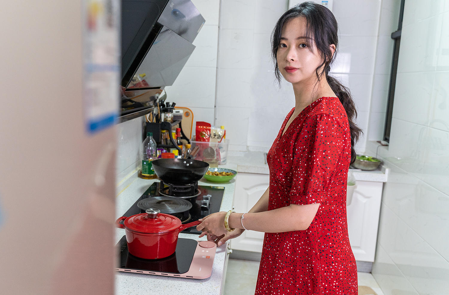 高颜值超薄电磁炉,tokit超薄轻彩高颜值电磁炉