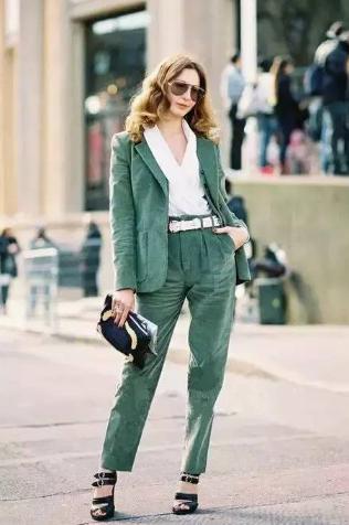 灯芯绒单品怎么穿,灯芯绒穿着显胖吗