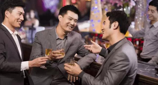 男人什么样的体型最让女人着迷,男人什么样的身材女人最喜欢