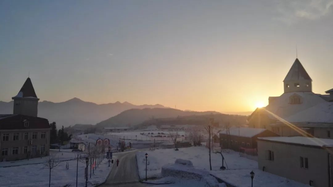 成都周边泡温泉滑雪推荐,成都滑雪泡温泉两日游