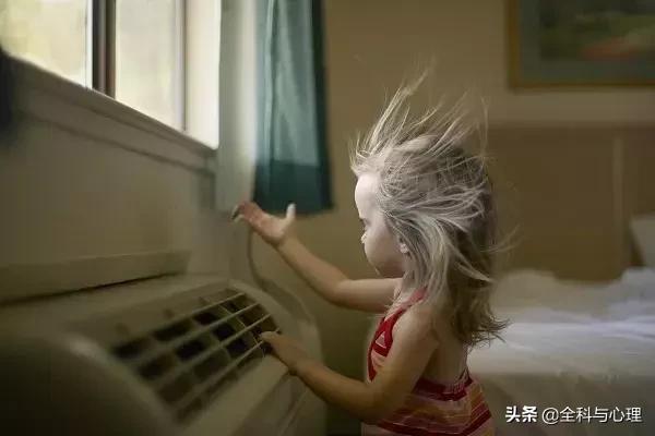 儿童痱子和湿疹，千万要分清楚了