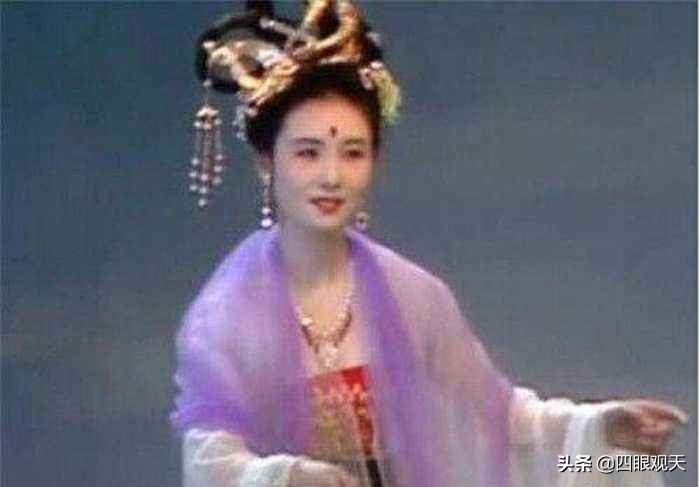 卯二姐下凡,卯二姐与嫦娥