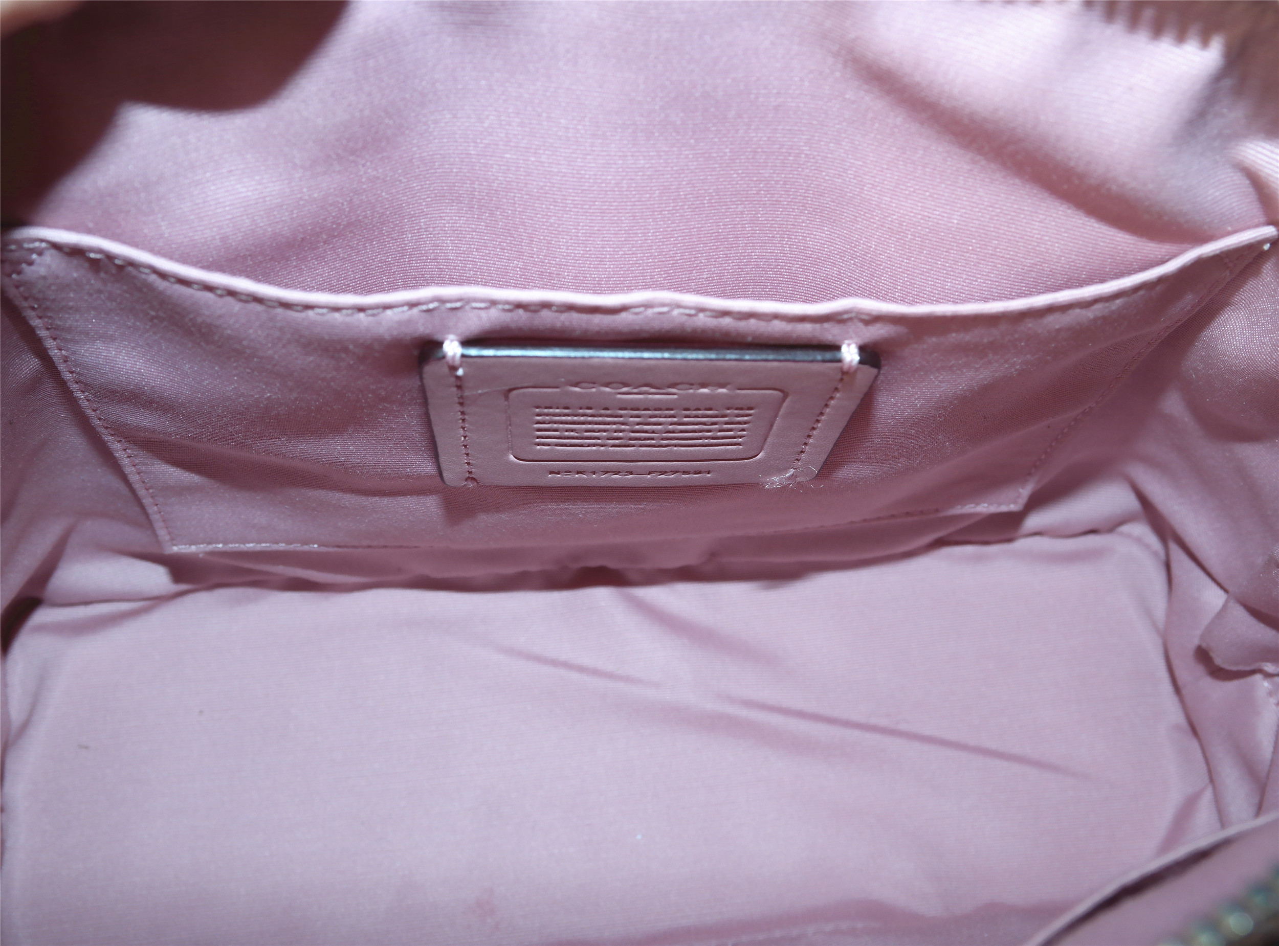 coach包包一般多少钱,coach包包奥莱款蔻驰