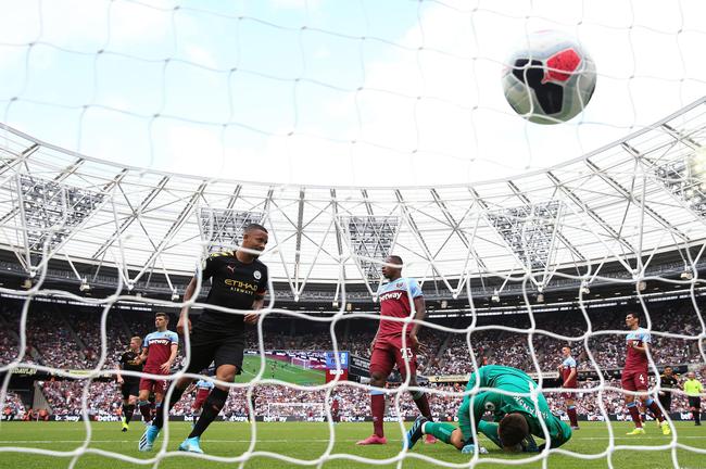 英超穆帅蓝月五杀,蓝月曼城剑指三连胜