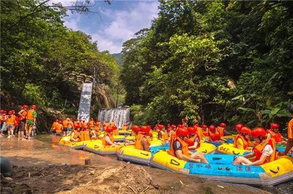 假期游玩温泉别墅哪里便宜,夏季温泉酒店吃喝住一体推荐