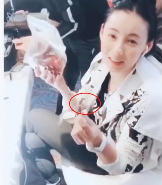 张柏芝好妈妈人设,大张伟回应张柏芝