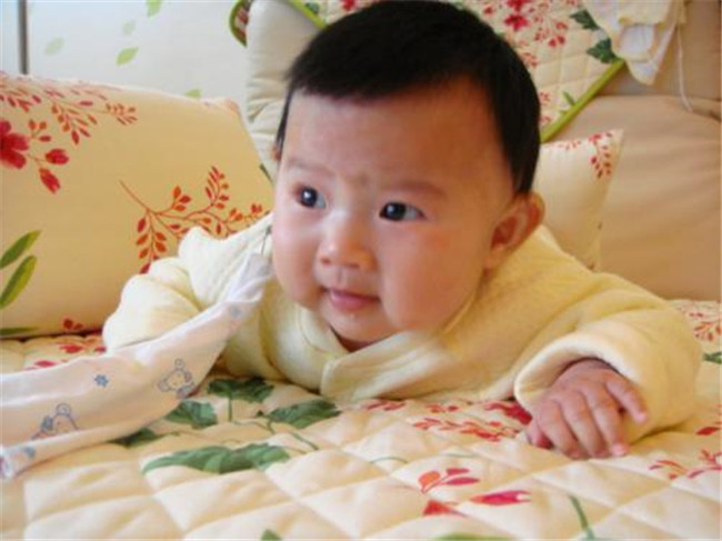 护理婴儿注意事项和禁忌,护理3个月宝宝都做什么