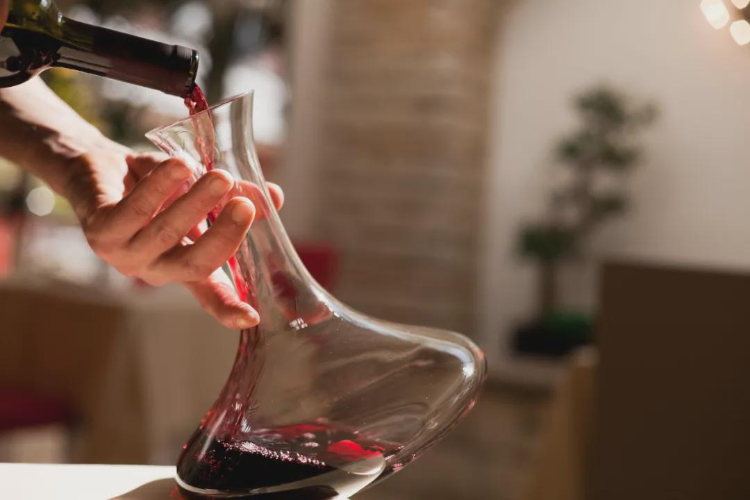 网上一百多两瓶的红酒,网上二三十原瓶进口红酒能买吗