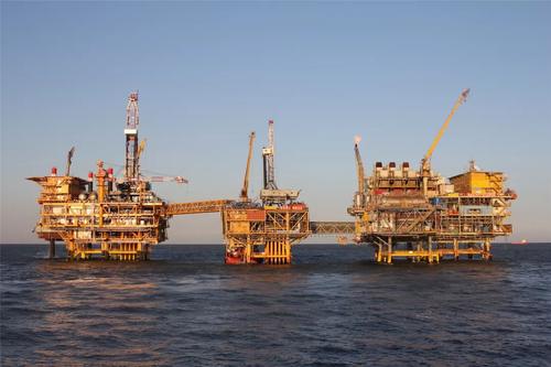 美国是否可以购买伊朗石油 (美国禁止购买伊朗石油吗)