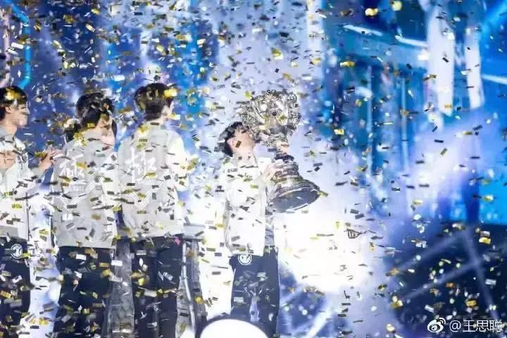 超女选秀非主流,2005年非主流网吧