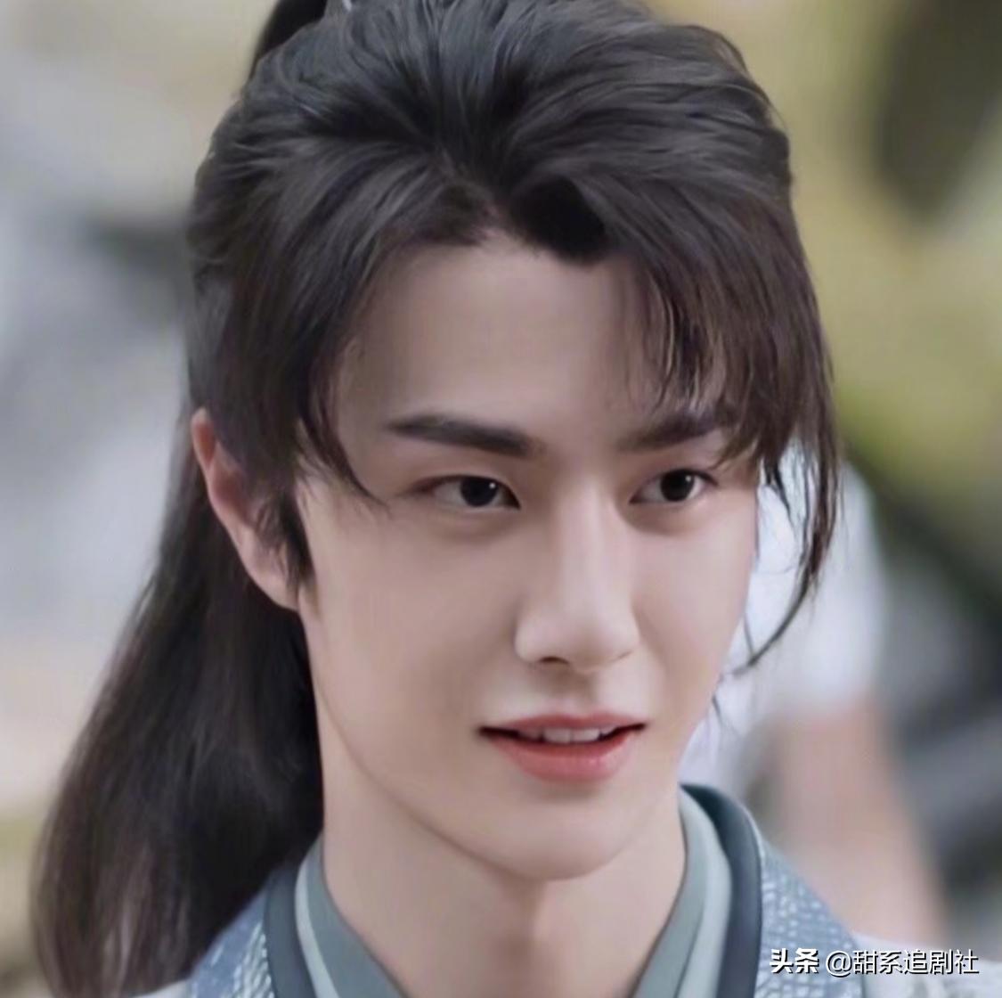 给吴宣仪招黑、庆生又说错，发错王一博角色名，经纪人怎么了？