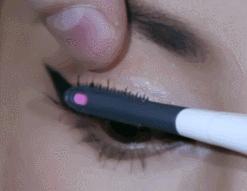 睫毛夹如何刷睫毛,怎么用睫毛夹刷睫毛