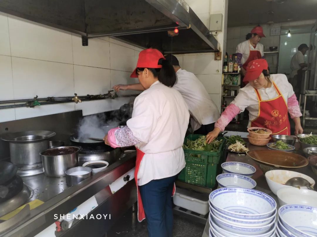 一上午走了2万步,一上午走一万步