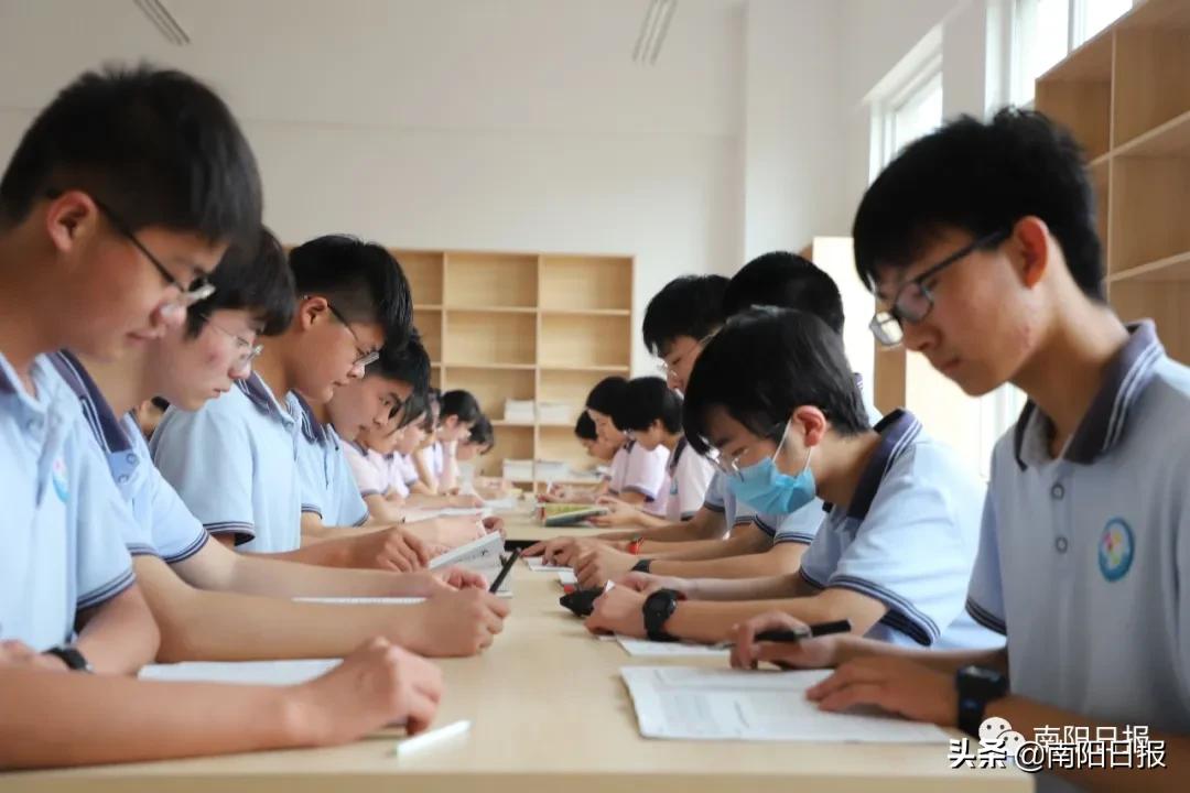 南阳第五完全学校全貌,南阳车站南路完全学校