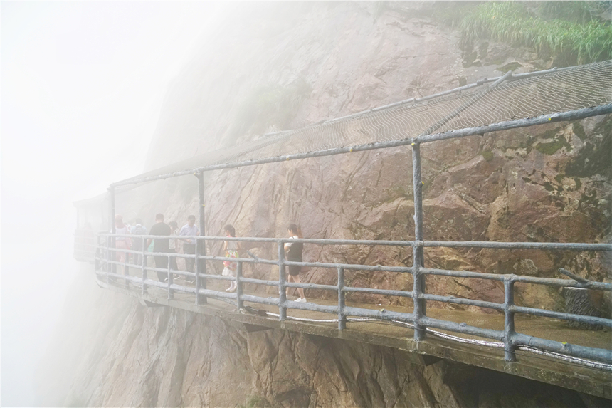 安徽九华山玻璃栈道,安徽悬崖玻璃栈道