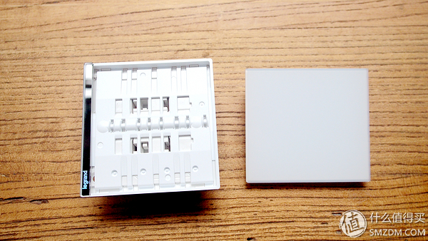 罗格朗开关插座内部结构如何组装,施耐德罗格朗西蒙哪个性价比高