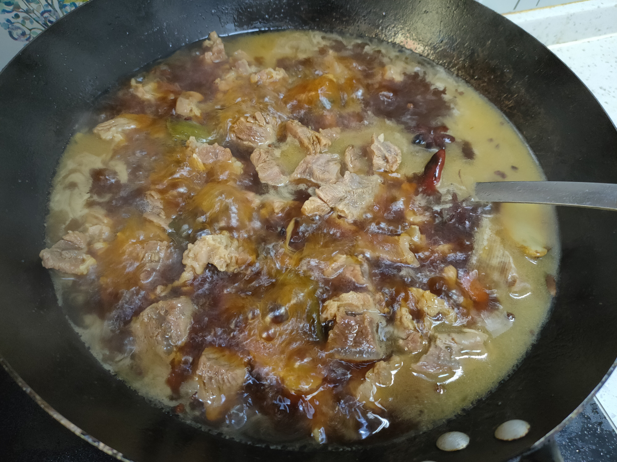 炖牛腩怎样不油,炖牛腩怎么不缩水