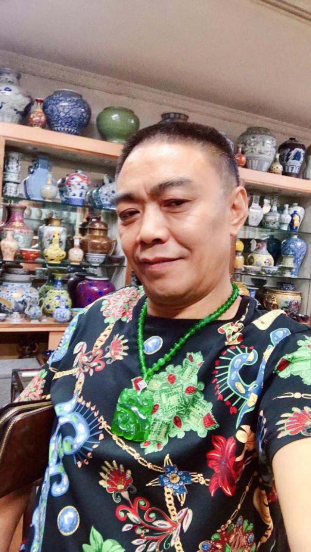 真翡翠和假翡翠最简单鉴别方法,教你几招怎么鉴别翡翠的小妙招