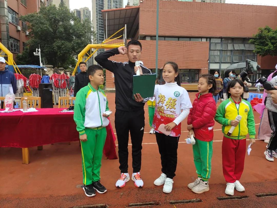 龙腾虎跃展英姿,龙腾虎跃展宏图