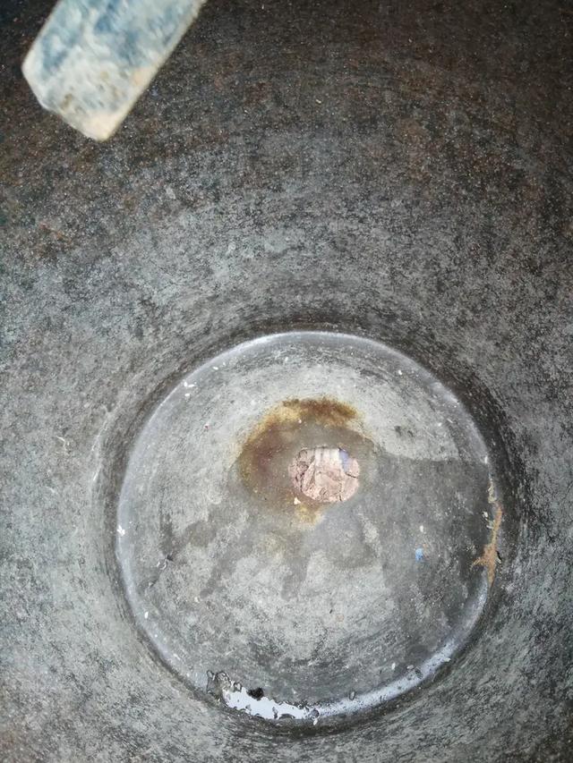 老式水缸种花一定要打孔吗,旧水缸种花怎样打孔