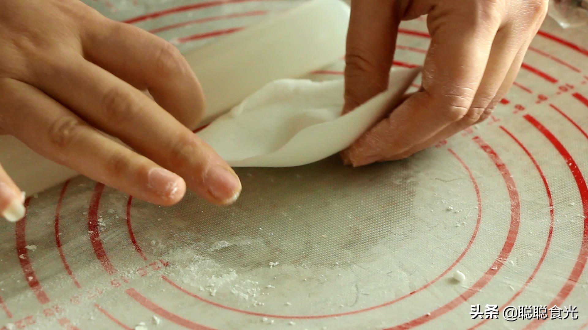 明天冬至适宜做什么,冬至花样蒸饺做法