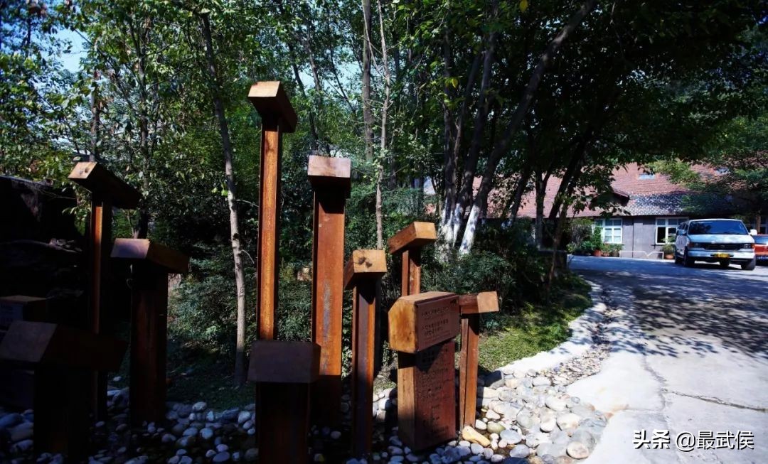 侃名联、问诸葛，海外媒体眼中的武侯祠是怎样的？